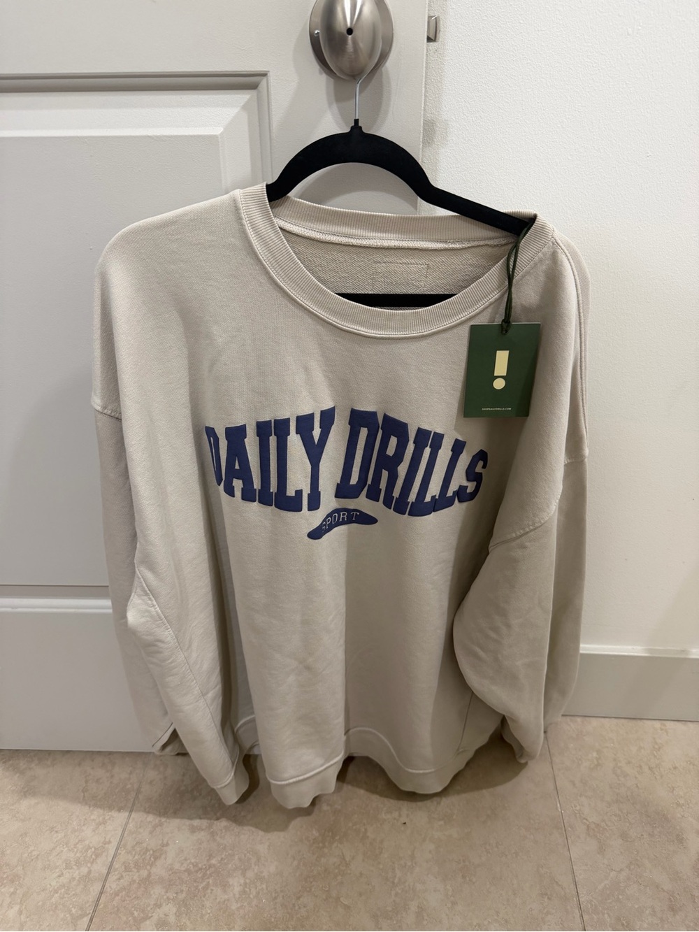 Daily Drills M/L Sweatshirt. 🖤⚡️